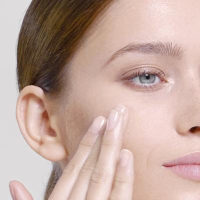 Zastosowanie kwasu hialuronowego na twarz 